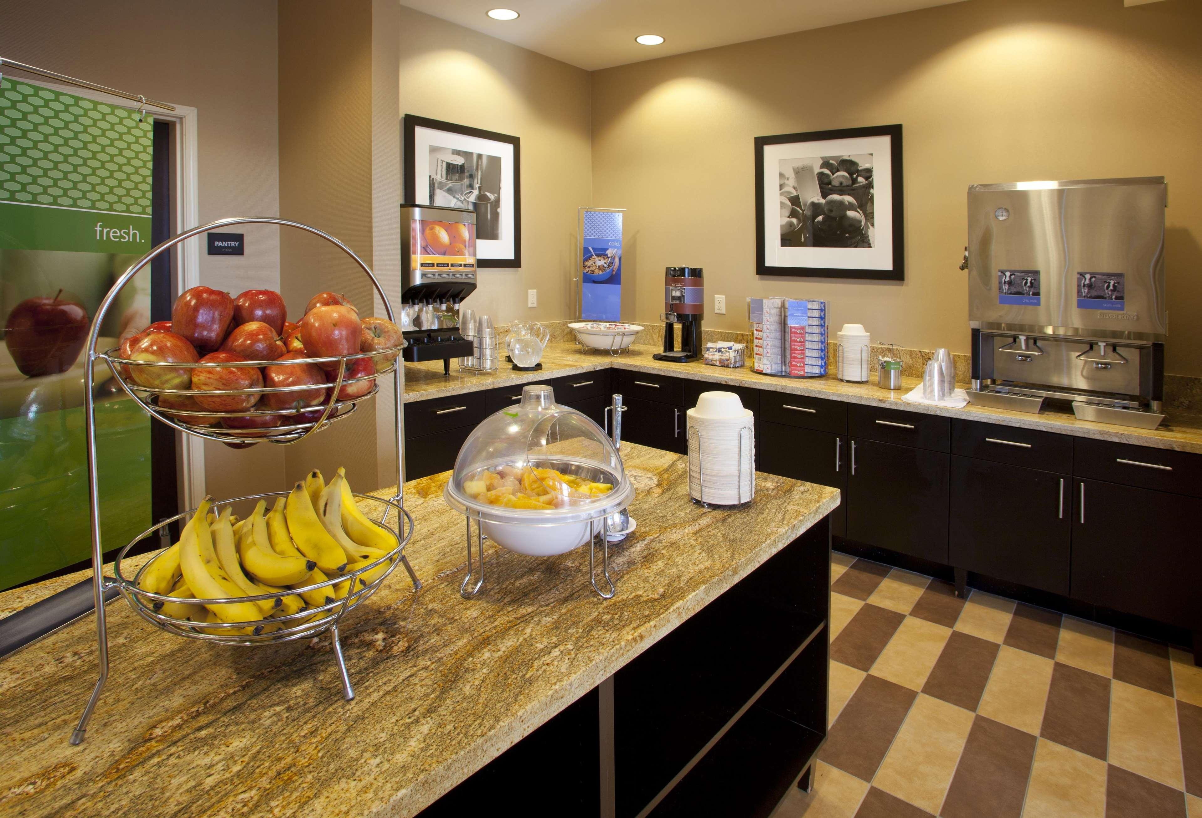 Hampton Inn & Suites Seattle/Federal Way Extérieur photo